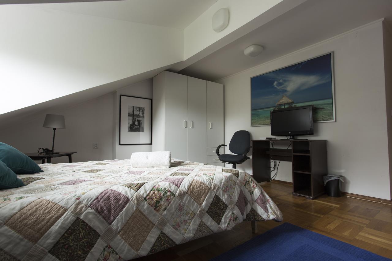 Rent0Nline Brwinow Rooms מראה חיצוני תמונה