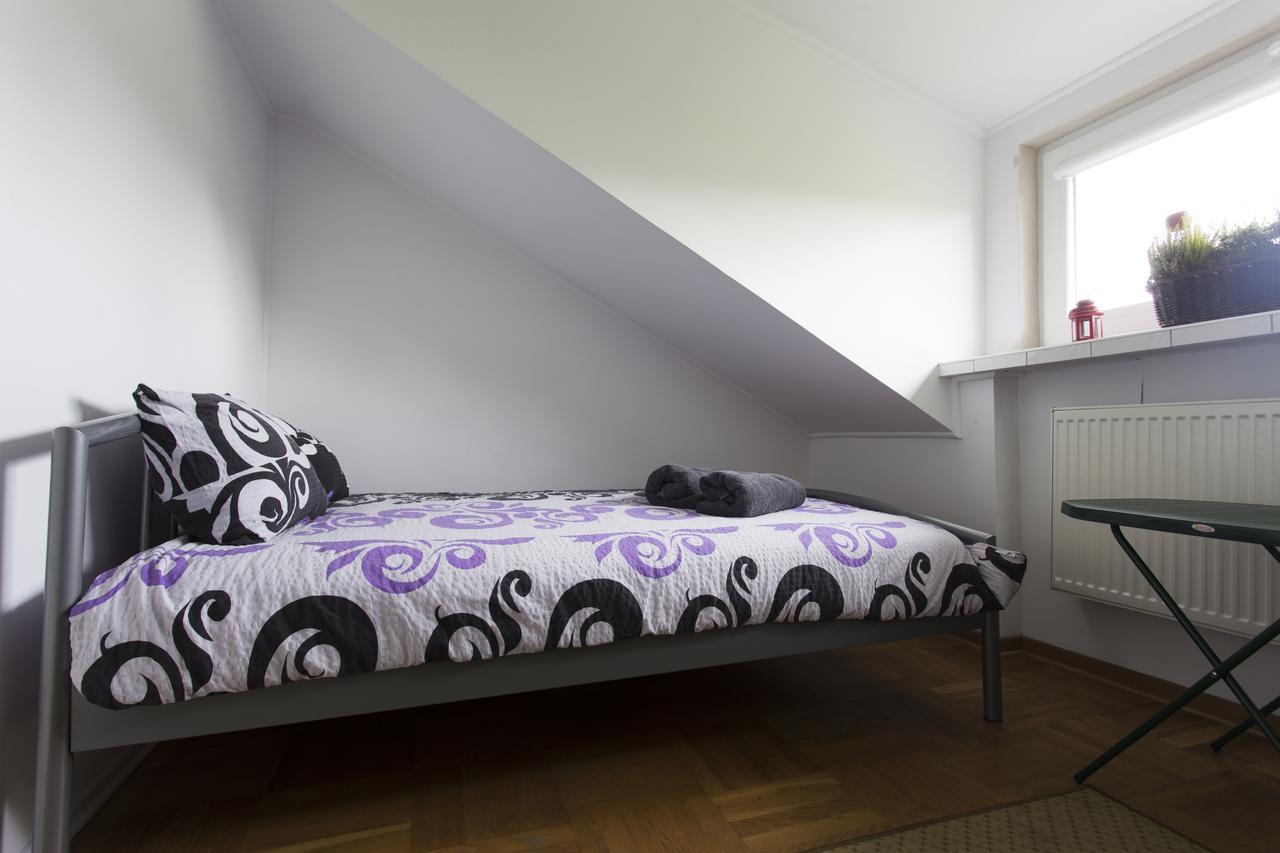 Rent0Nline Brwinow Rooms מראה חיצוני תמונה