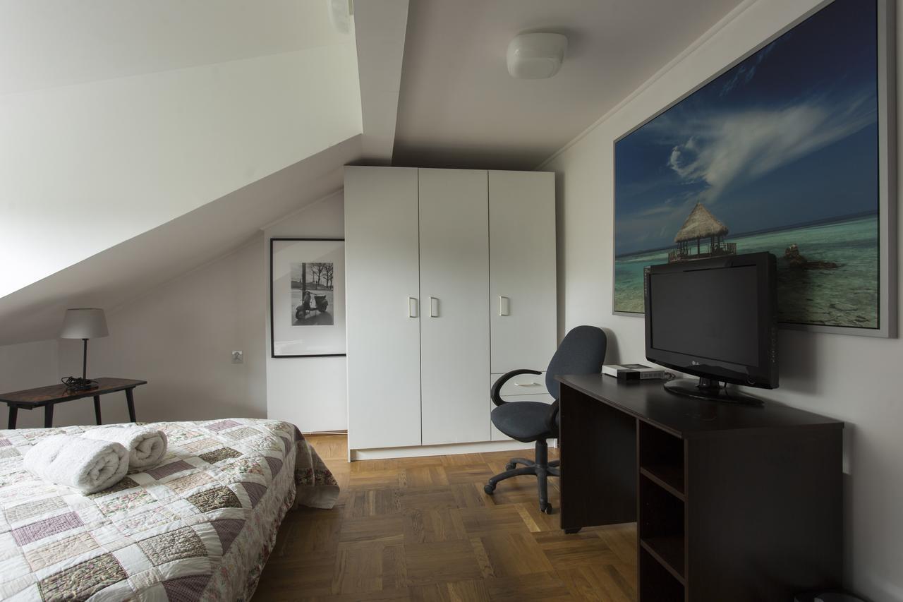 Rent0Nline Brwinow Rooms מראה חיצוני תמונה